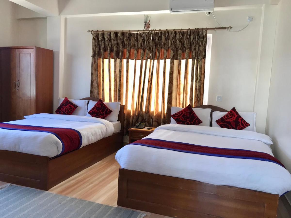 פוקהרה Hotel Asia מראה חיצוני תמונה
