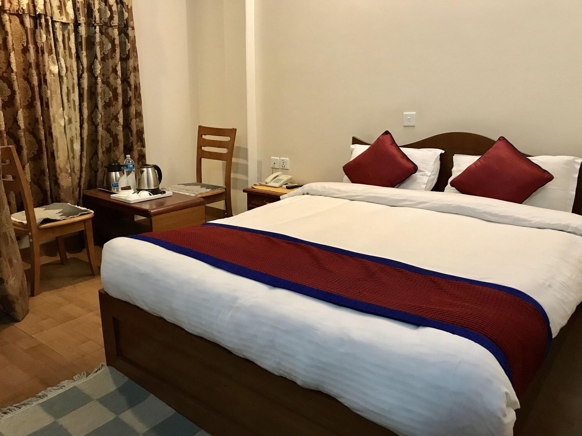 פוקהרה Hotel Asia מראה חיצוני תמונה