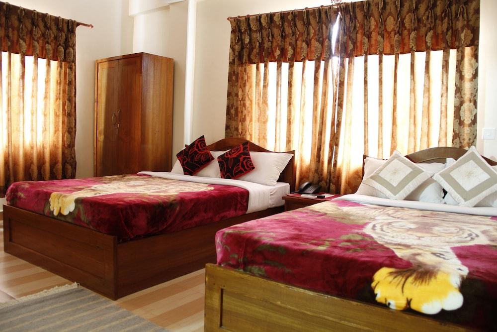 פוקהרה Hotel Asia מראה חיצוני תמונה