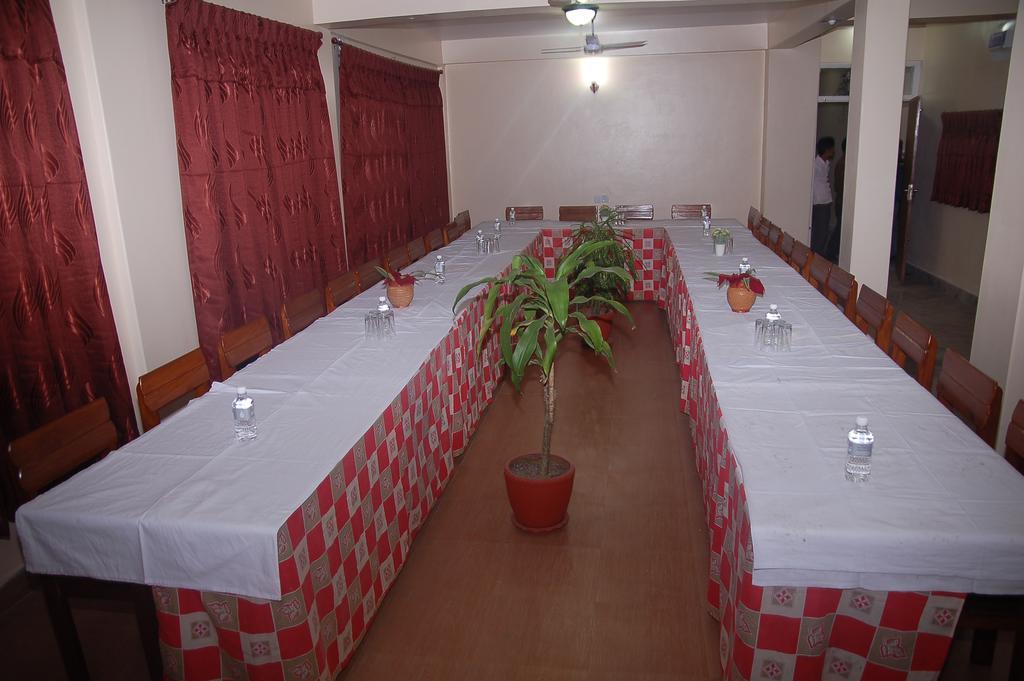 פוקהרה Hotel Asia מראה חיצוני תמונה