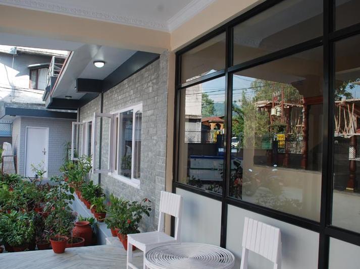 פוקהרה Hotel Asia מראה חיצוני תמונה